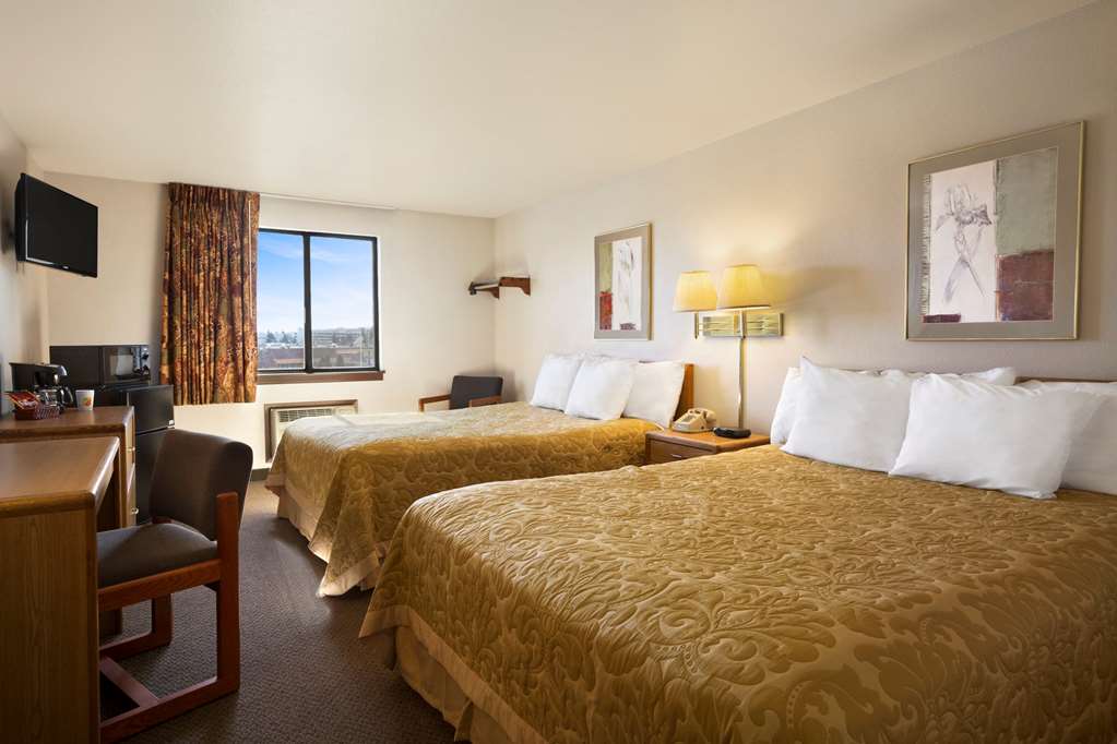 Super 8 by Wyndham Coeur d'Alene - photo 11