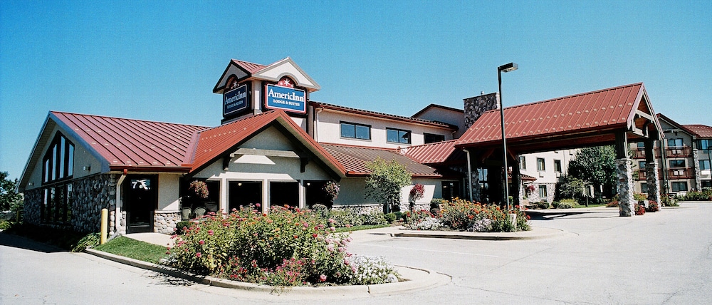 AmericInn by Wyndham Oswego - photo 34