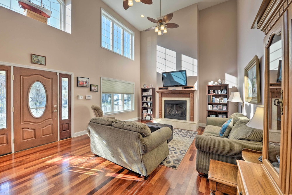 Cape May Getaway w Private Deck & Hot Tub in Cape May, United States