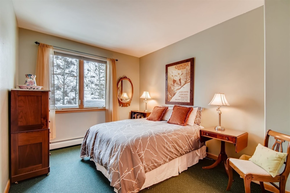 1 1220 Lionsridge Loop 3B in Vail, United States