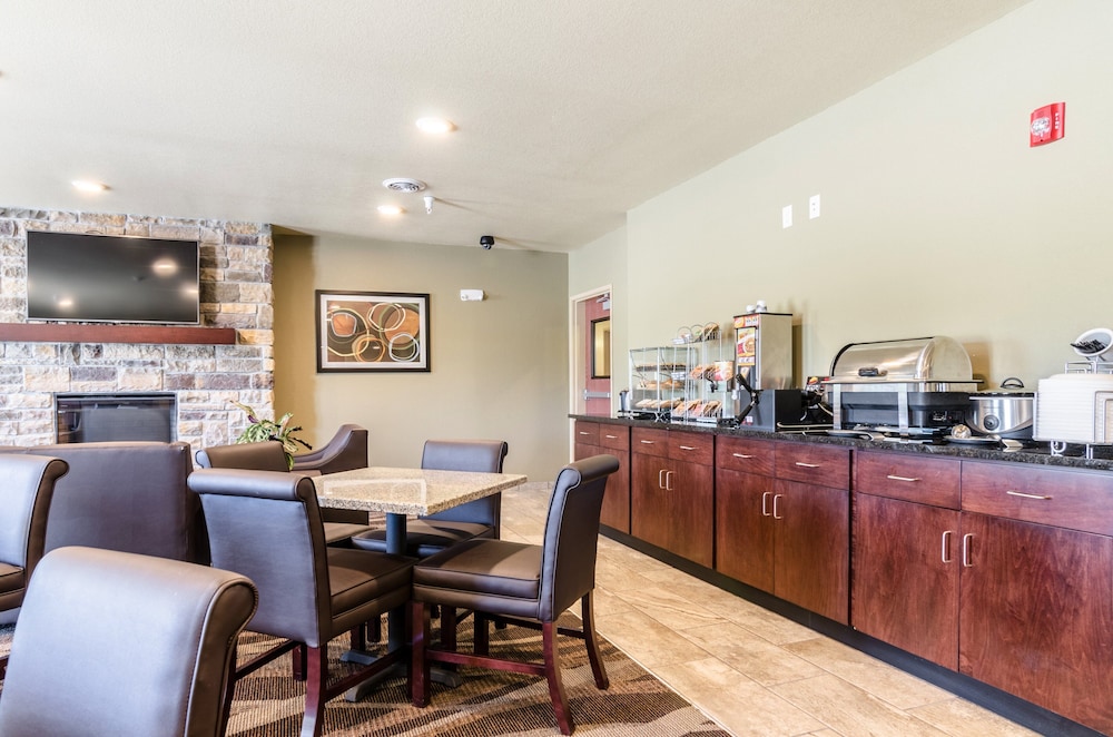 Cobblestone Inn & Suites Ord - photo 44
