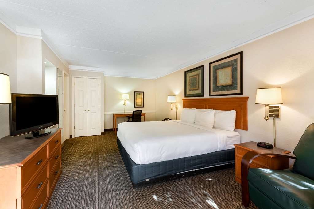 La Quinta Inn by Wyndham Bossier City - photo 19