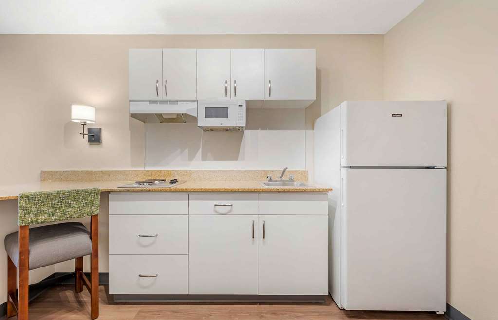 Extended Stay America Suites Washington DC Tysons Corner - photo 20