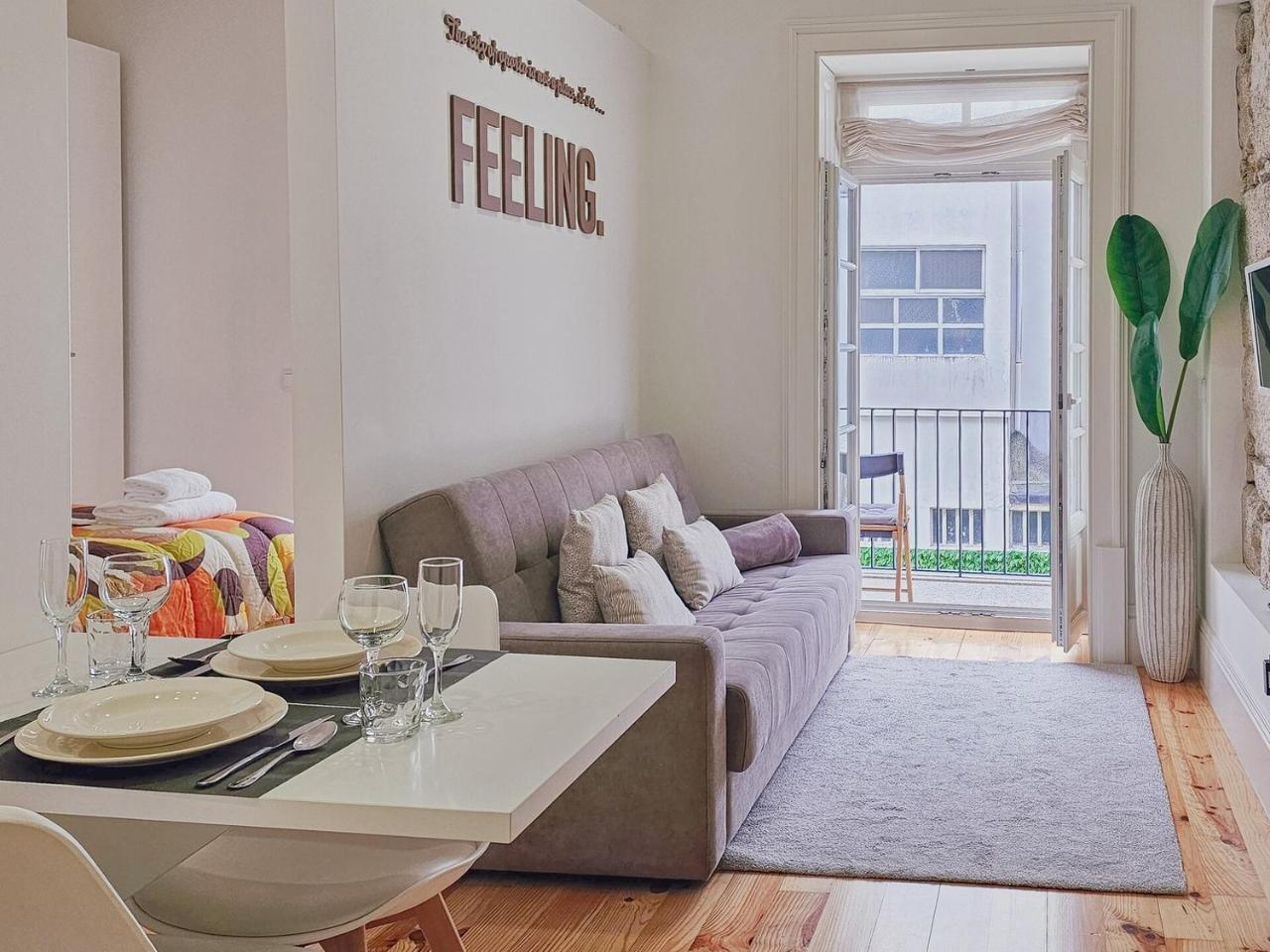Loft w. private balcony and AC few steps to river — 4-Star Luxury Hotel in Porto, Portugal