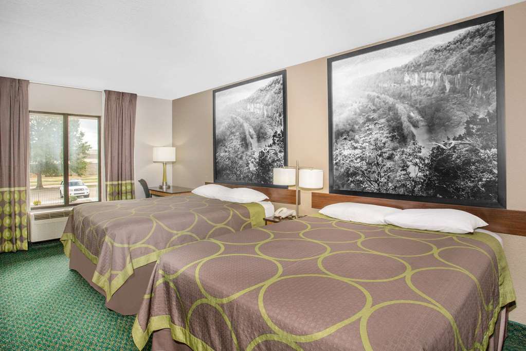 Super 8 by Wyndham Bentonville - photo 10