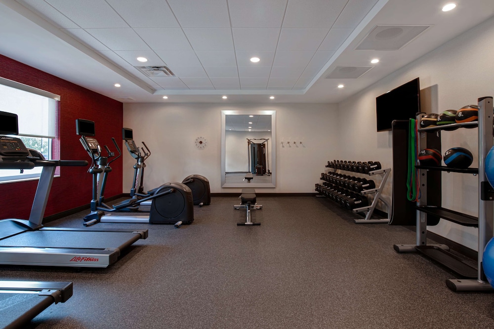 Home2 Suites by Hilton Fayetteville North - photo 23