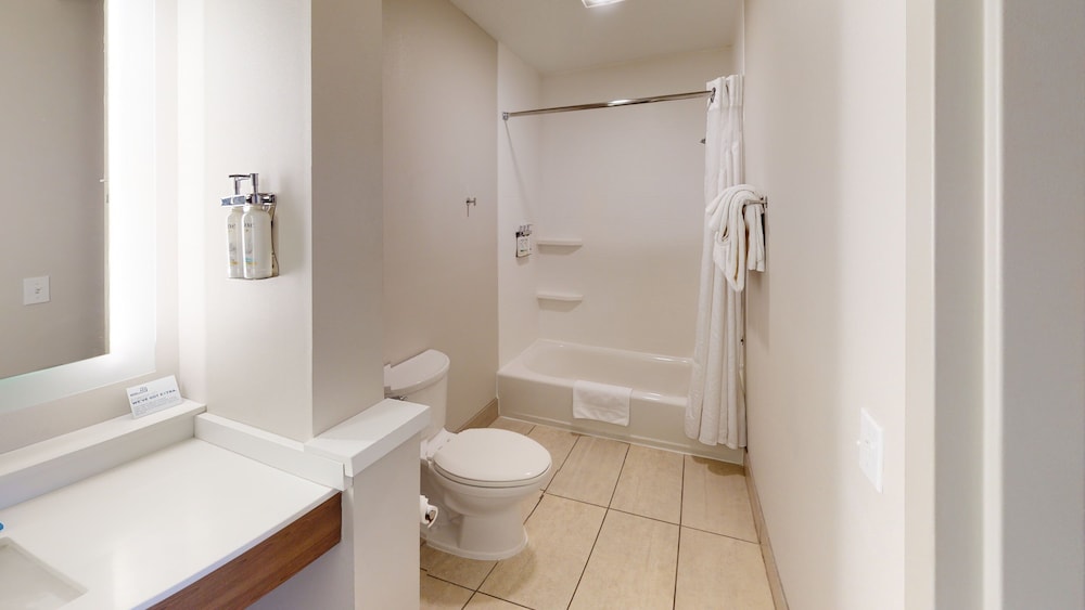 Holiday Inn Express South Burlington by IHG - photo 24