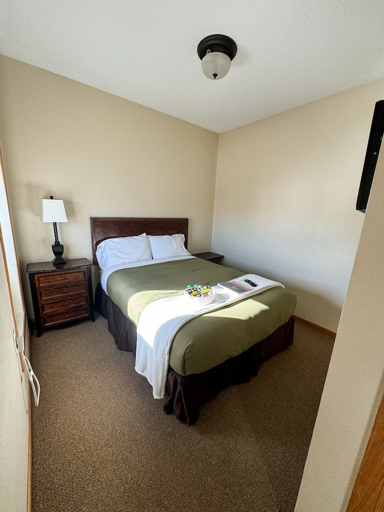 Underwood Inn - photo 6