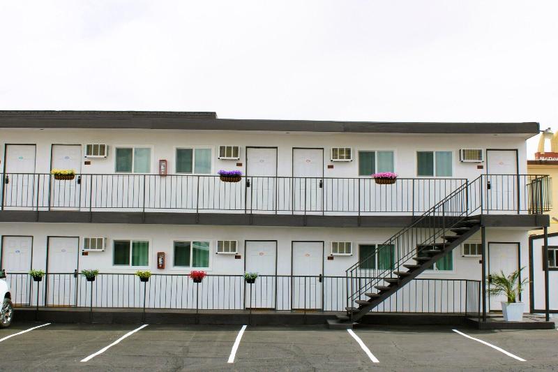 Nirvana Hotel - photo 17