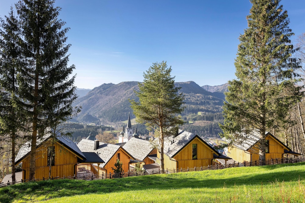 Hideaway Hotel Montestyria Chalets & Suiten - carbon neutral hotel in Mariazell