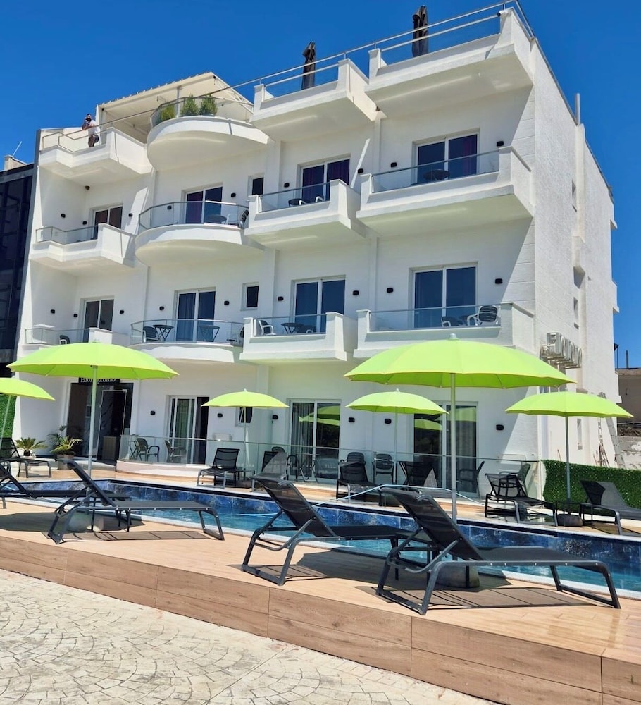 Galaxy Hotel - last minute hotel in Ksamil