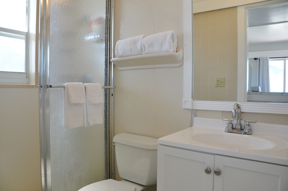 Coral Tides Resort - photo 98