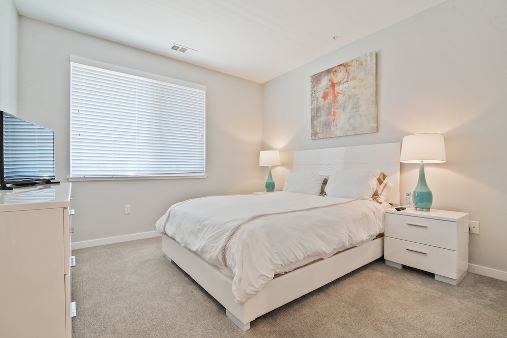 Global Luxury Suites in Menlo Park - photo 14