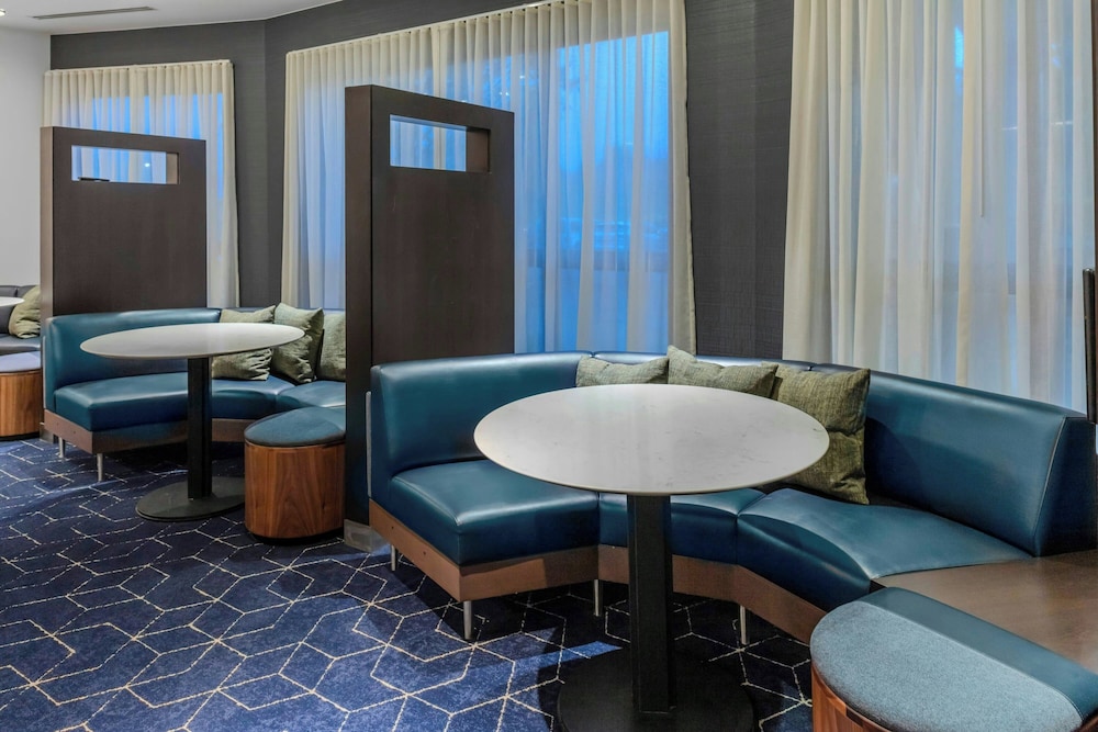 Courtyard by Marriott Pittsburgh Greensburg - photo 32
