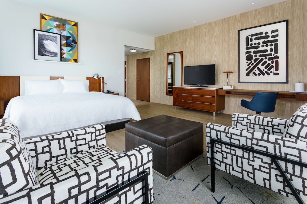 Hampton Inn & Suites Santa Monica - photo 18