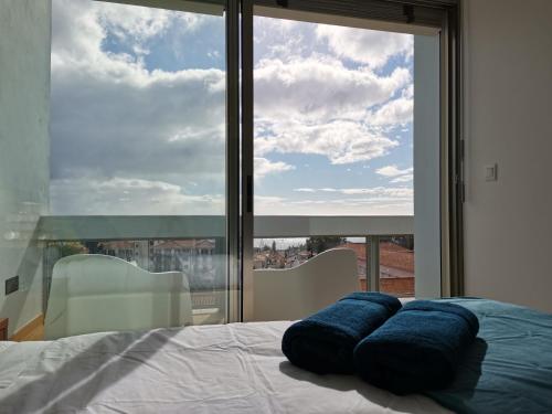 D Apartment your home with breathtaking Views — 4-Star Luxury Hotel in Funchal, Portugal