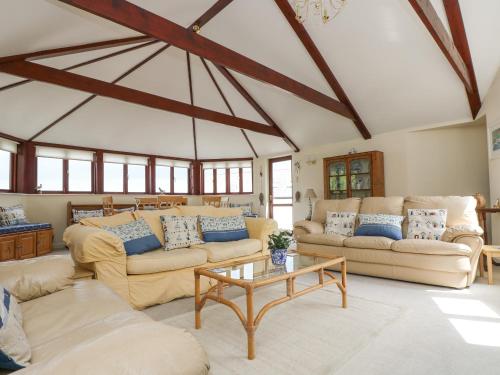 Lookout Falmouth — 4-Star Luxury Hotel in Falmouth, United Kingdom