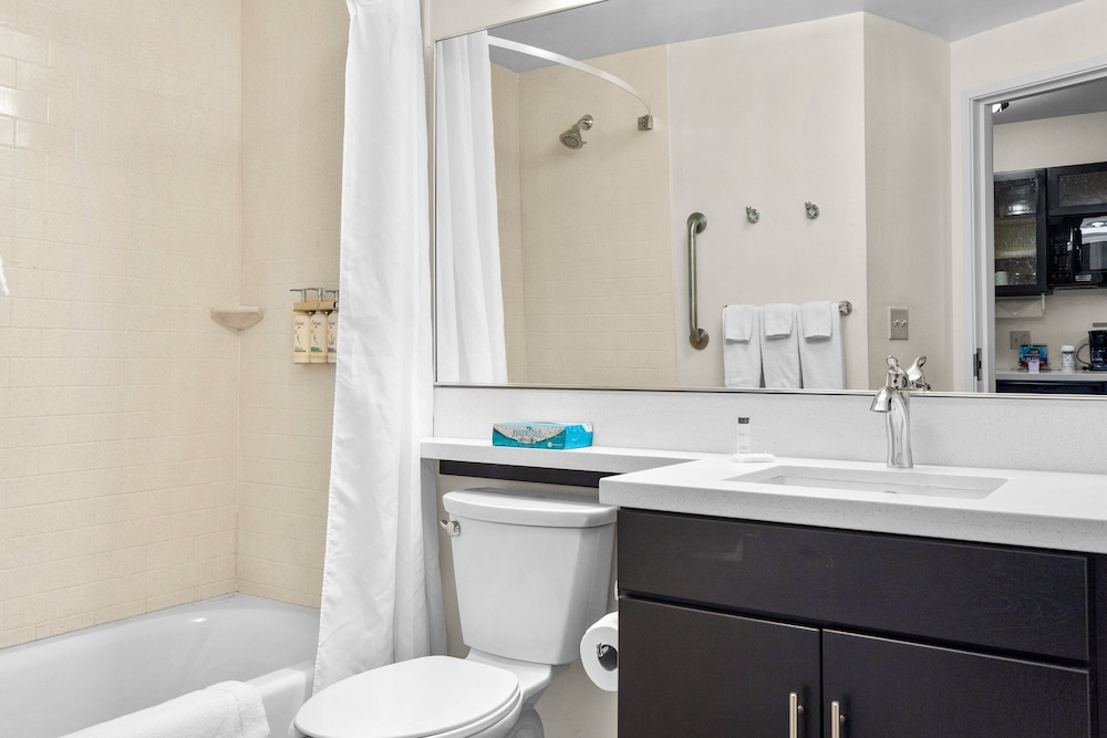 Candlewood Suites Erie by IHG - photo 14