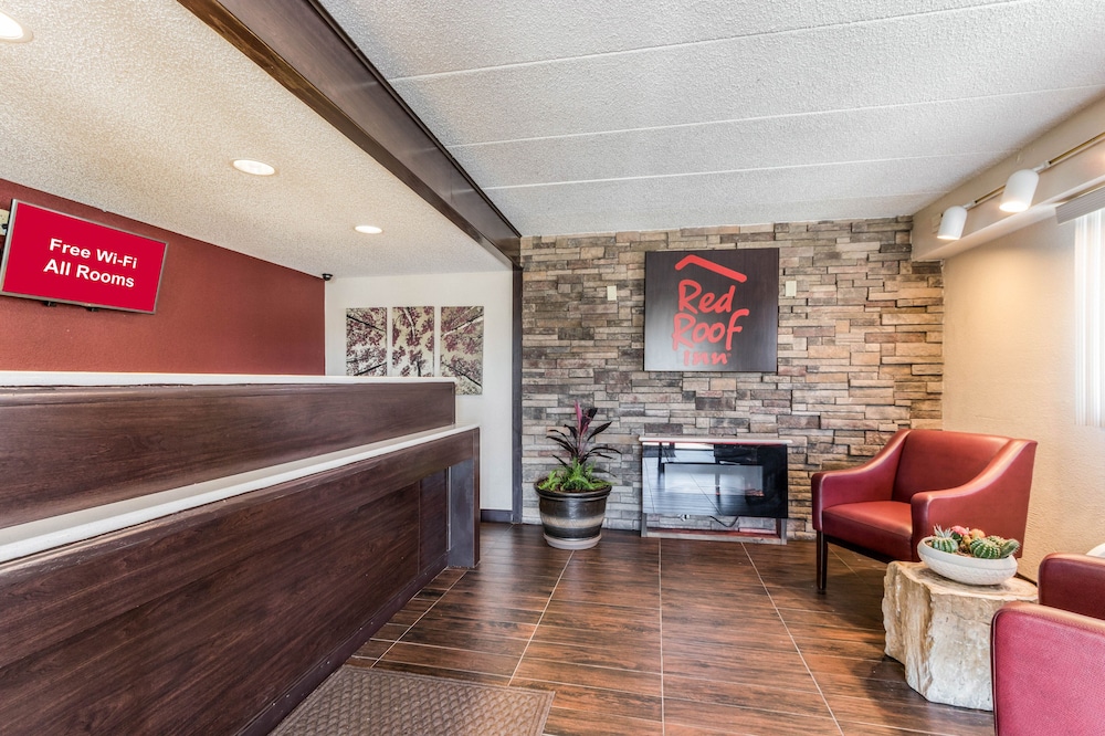 Red Roof Inn Columbia MO - photo 3