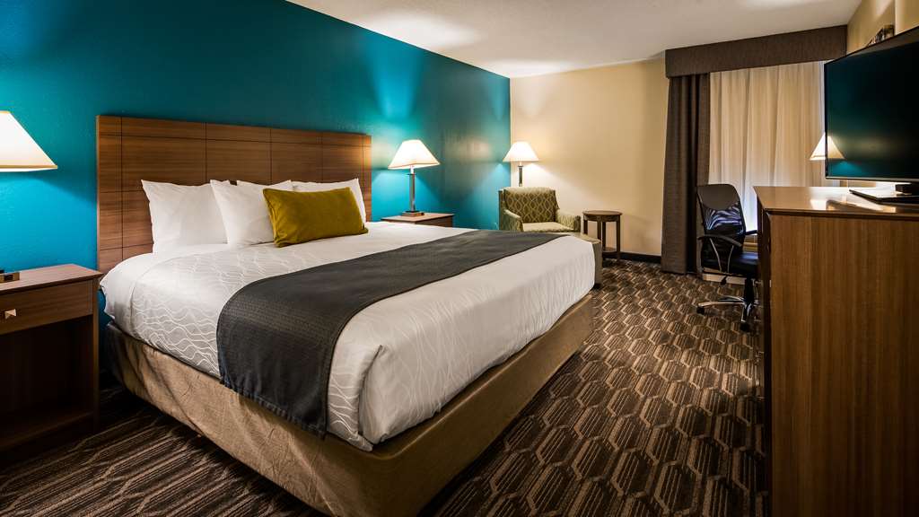 Best Western Plus Yadkin Valley Inn & Suites - photo 10