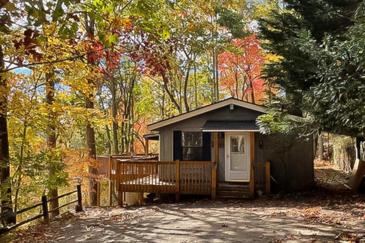 Eagle's Nest - carbon neutral hotel in Franklin