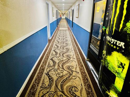 Express Inn & Suites Junction City - photo 15