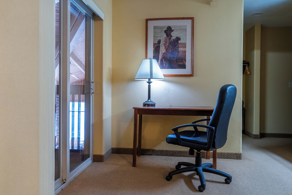 Baymont by Wyndham Pinedale - photo 74