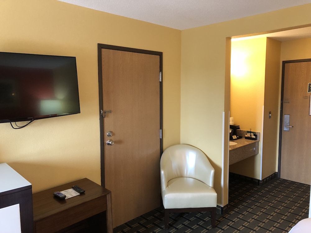 Baymont by Windham Springfield - photo 21