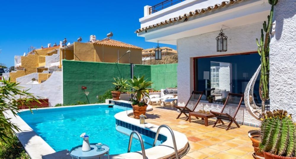 Villa 4 Bedrooms with Pool WiFi and Sea views 107880 — 4-Star Luxury Hotel in Fuengirola, Spain