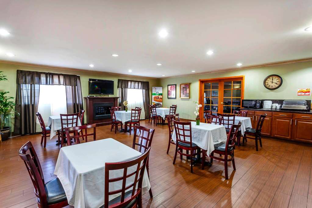 Quality Inn Near Seattle Premium Outlets - photo 28