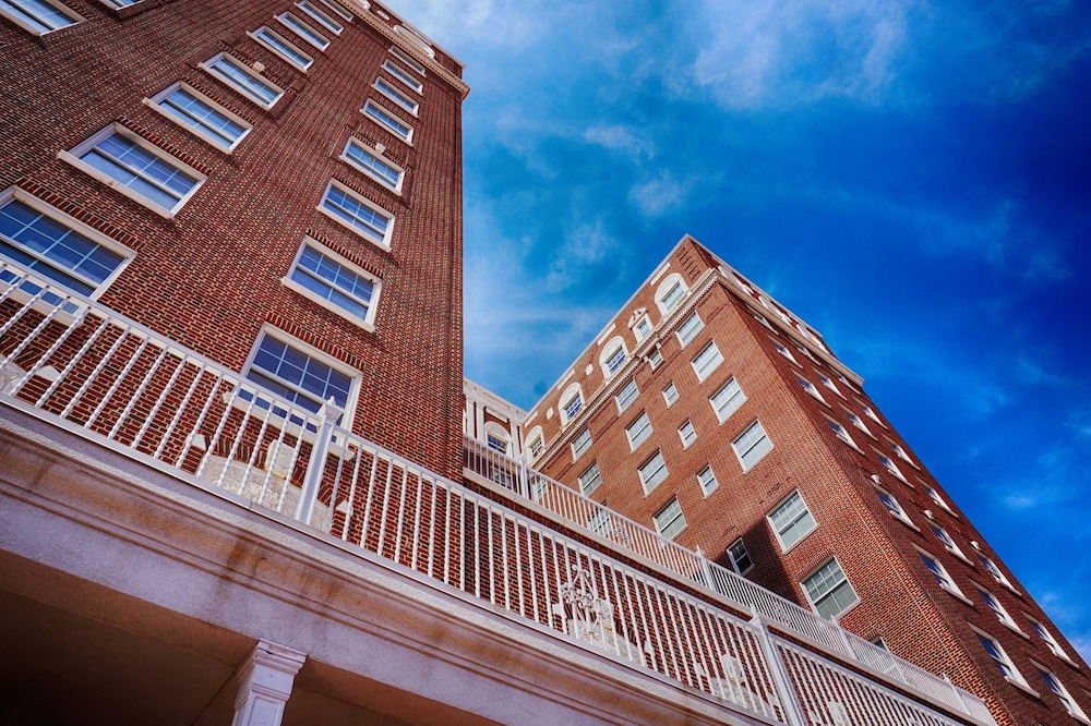 Pioneer Pocket Hotel - photo 41