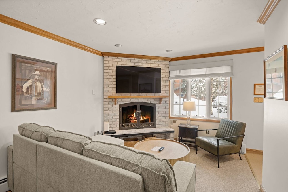 Alpenblick 09 — 4-Star Luxury Hotel in Aspen, United States