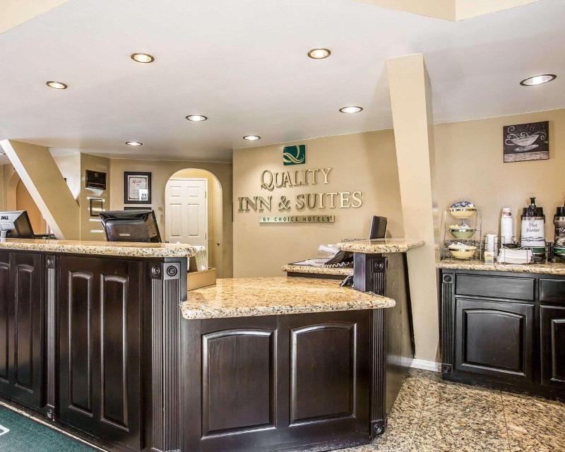 Quality Inn & Suites Thousand Oaks - photo 9
