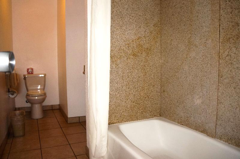 Rodeo Lodge - photo 20
