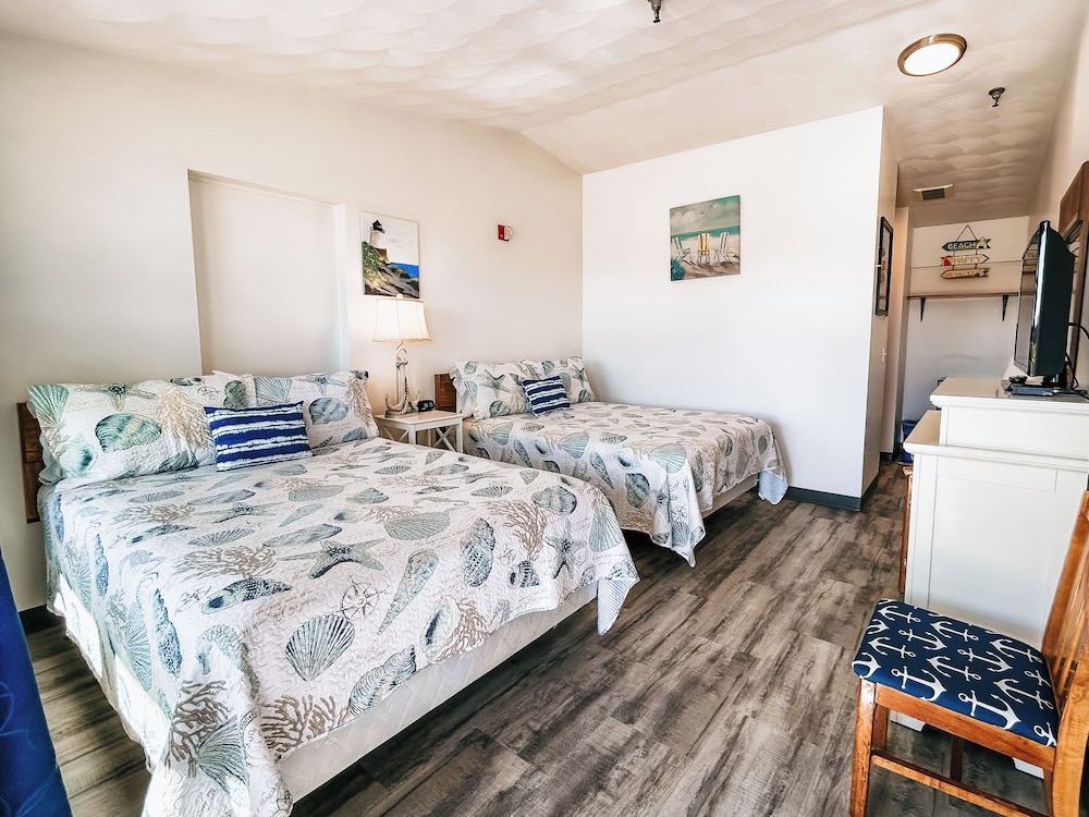 The Anchor Motel - photo 8