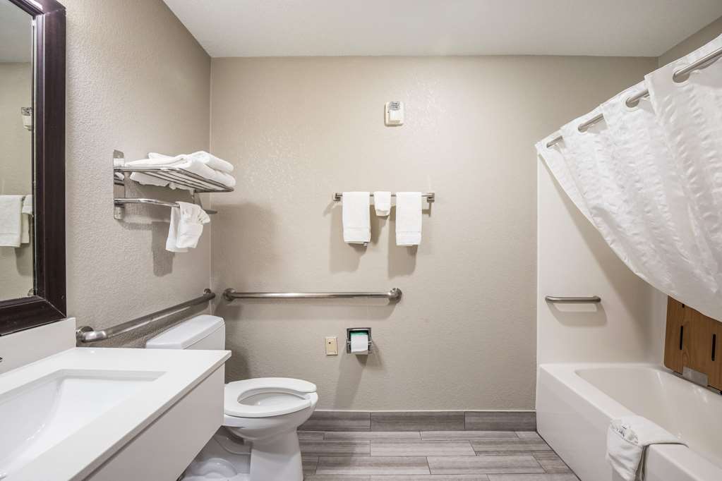 Quality Inn & Suites Lodi I 90 - photo 33