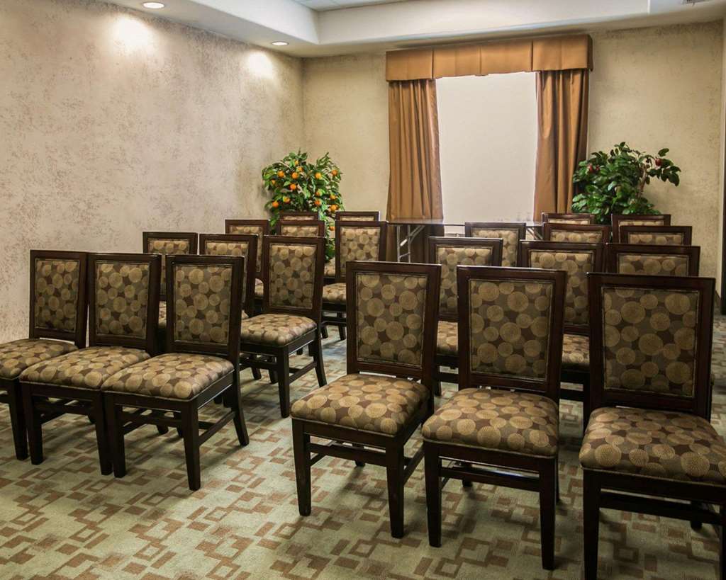 Sleep Inn & Suites Highway 290 NW Freeway - photo 32