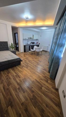 Comfy Studio Self Check In — 4-Star Luxury Hotel in Bucharest, Romania