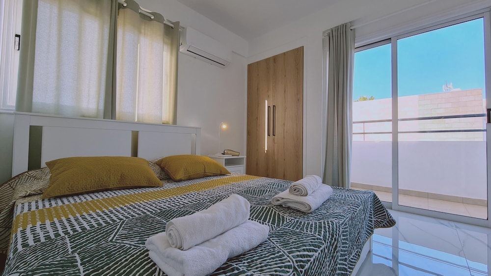81 KAP Azure Dream Apartment