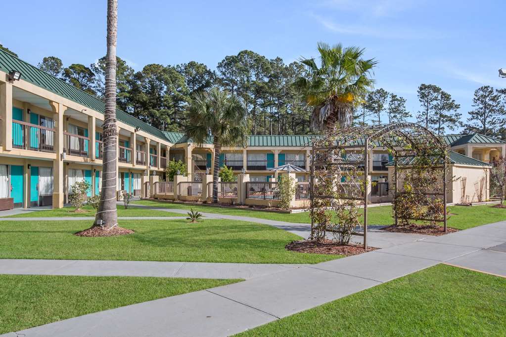 Econo Lodge Inn & Suites Hardeeville I 95 - photo 35