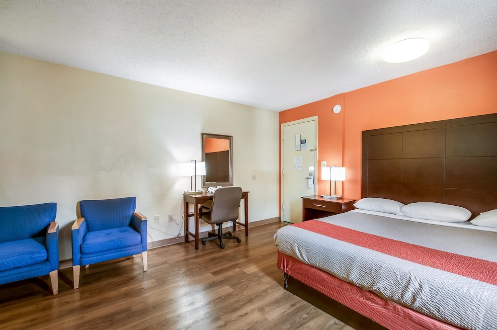 Motel6 Washington DC Convention Center - photo 10
