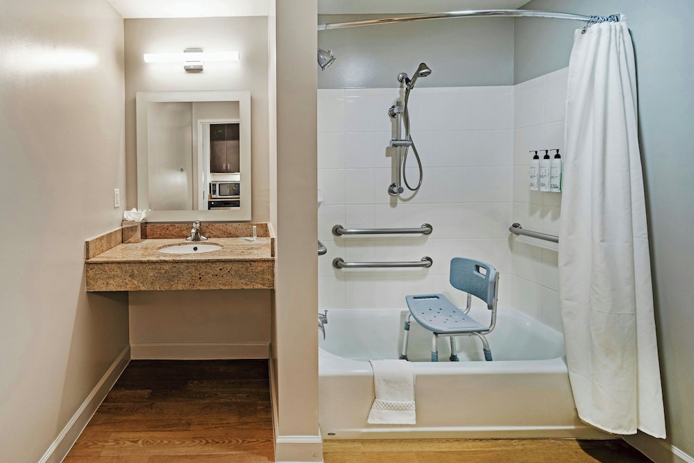 Towneplace Suites by Marriott Broken Arrow - photo 39