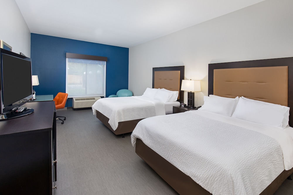 Holiday Inn Express Cleveland Northwest by IHG - photo 13