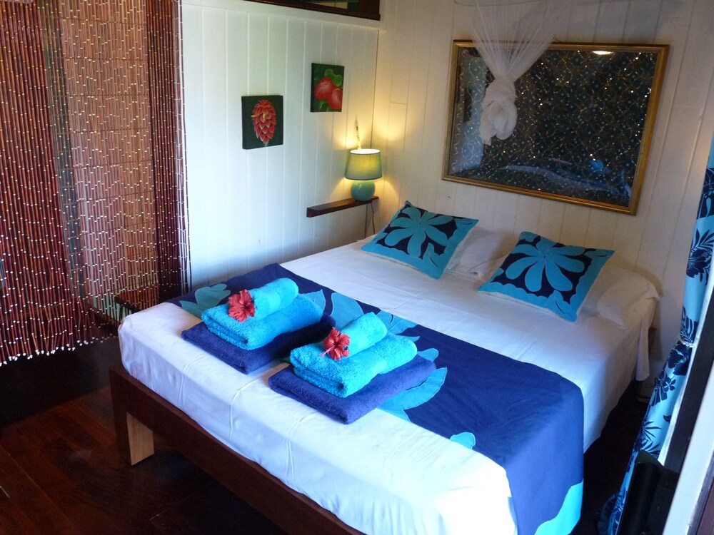 Poerani Moorea — Unknown City — photo 5