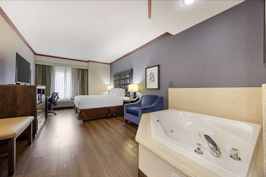 Best Western Plus Northwind Inn & Suites - photo 23