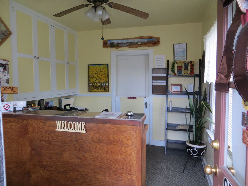 Riverside Inn of Alamosa - photo 4