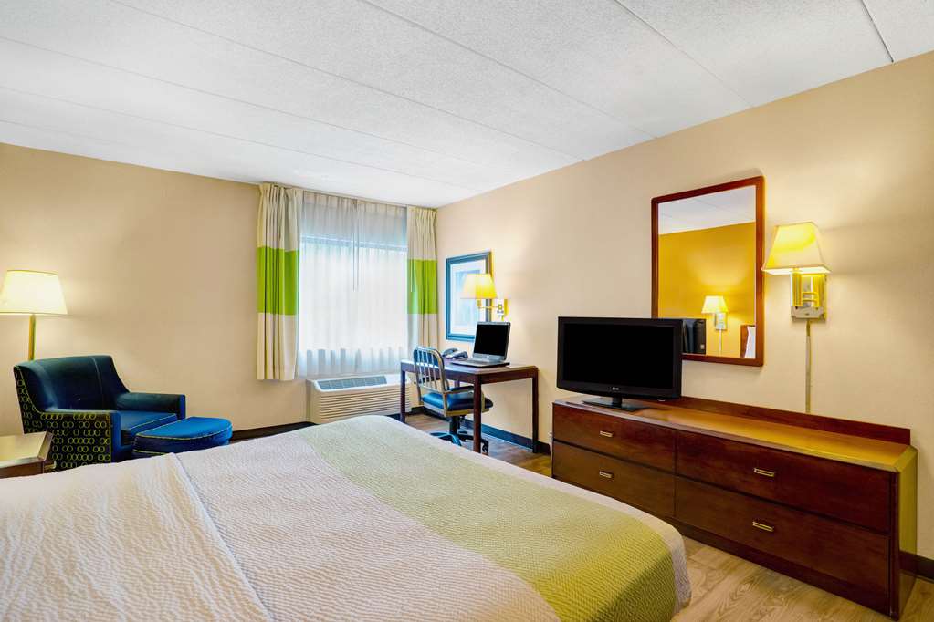 Motel 6 Milford CT - photo 4