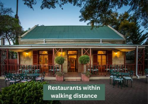 88 Baron van Reede Guesthouse — 4-Star Luxury Hotel in Oudtshoorn, South Africa