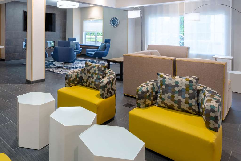 Microtel Inn & Suites by Wyndham Amsterdam - photo 11