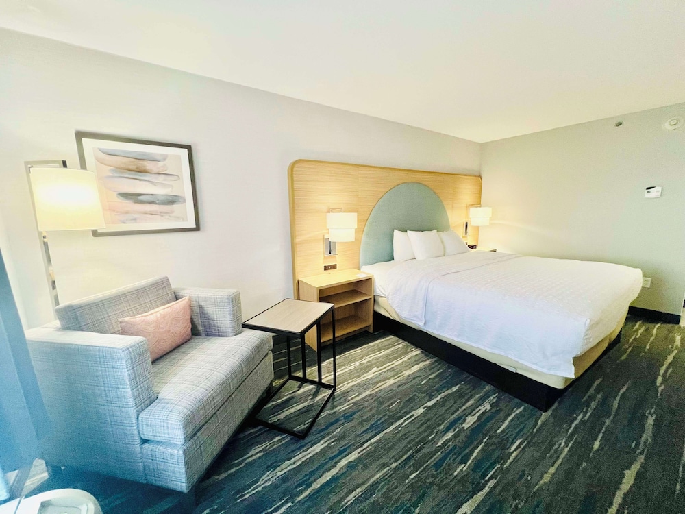 Hampton Inn Stony Creek Petersburg Area - photo 10